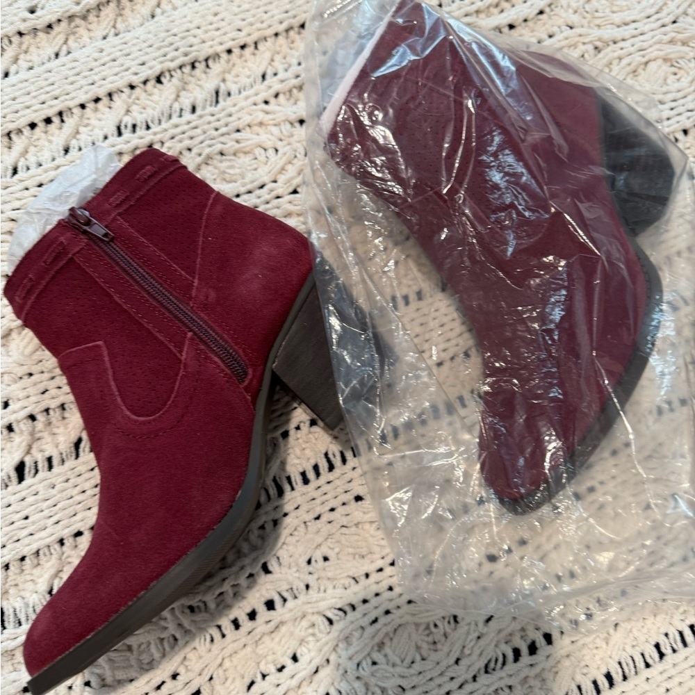 Brand New Stitch Fix Market Spruce Women's Burgundy Ankle Boots - Picture 2 of 4